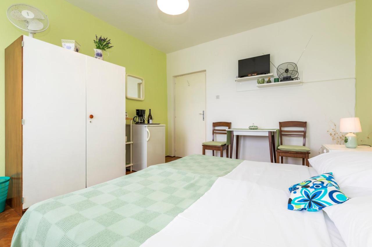 Muzic Budget Double Room Mali Lošinj Zewnętrze zdjęcie